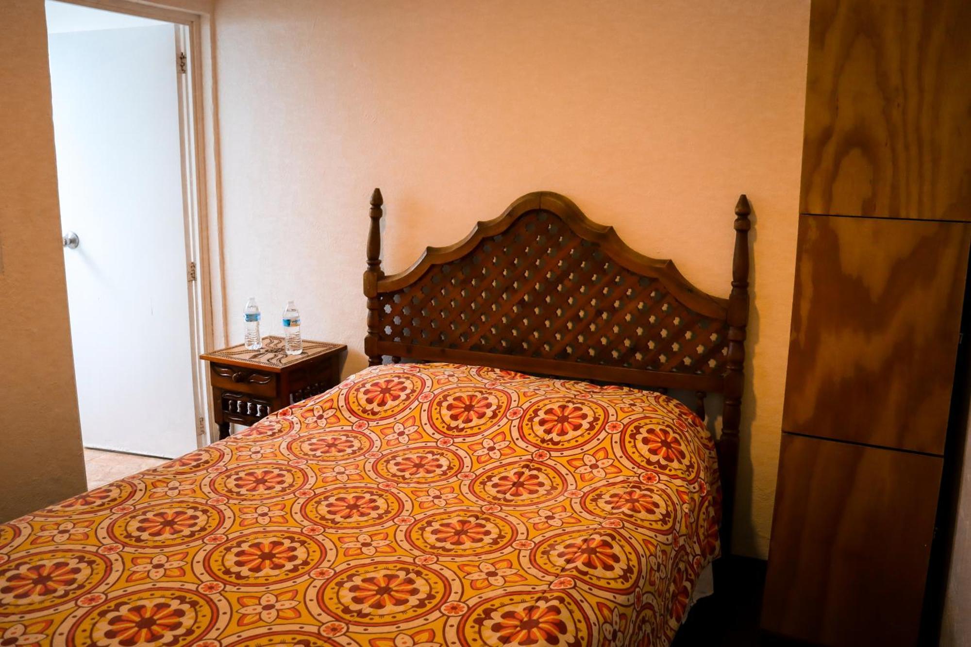 Hostal Cuija Coyoacan Berlin 268 Coyoacan Kota Meksiko Bagian luar foto